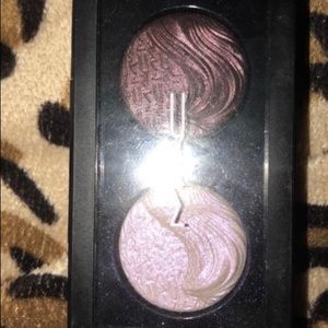 MAC eyeshadow duo